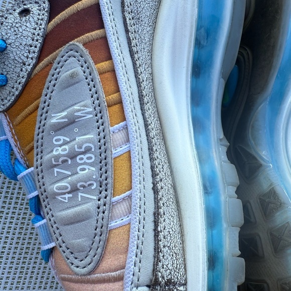 NIKE WOMENS  Sneakers Queen Leo Multicolor 4/5 - Picture 3 of 10